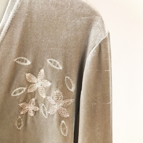 Uniform Womens Faux Velvet Taupe Knit Top - Picture 3 of 5